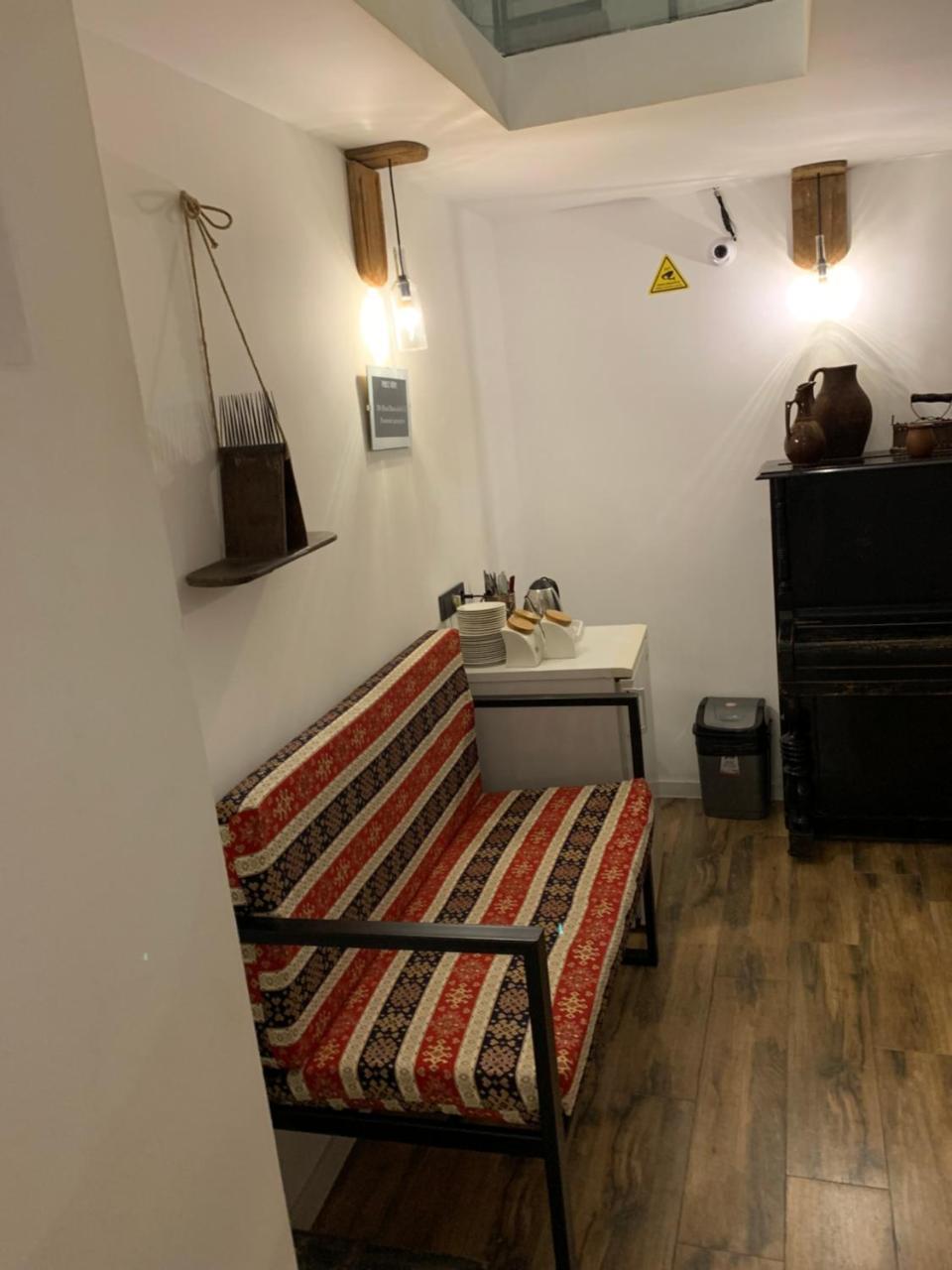 Hotel Baratashvili 12 Tbilisi Bagian luar foto
