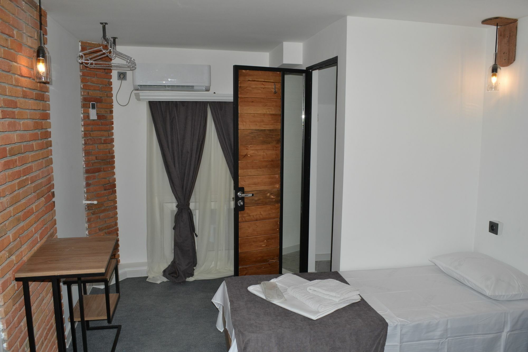 Hotel Baratashvili 12 Tbilisi Bagian luar foto